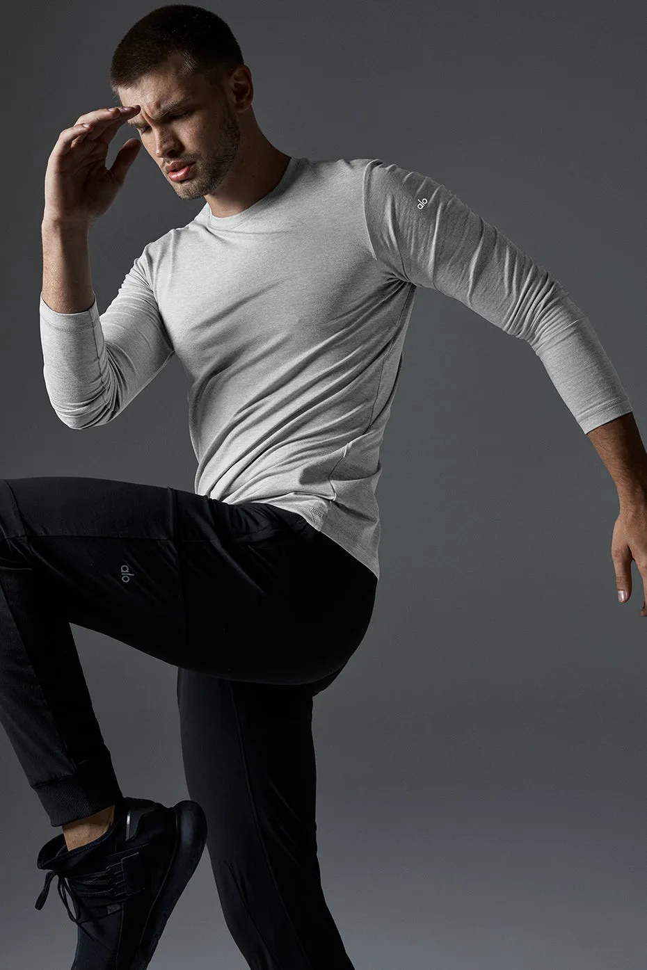 Conquer Reform Crewneck Long Sleeve - Athletic Heather Grey