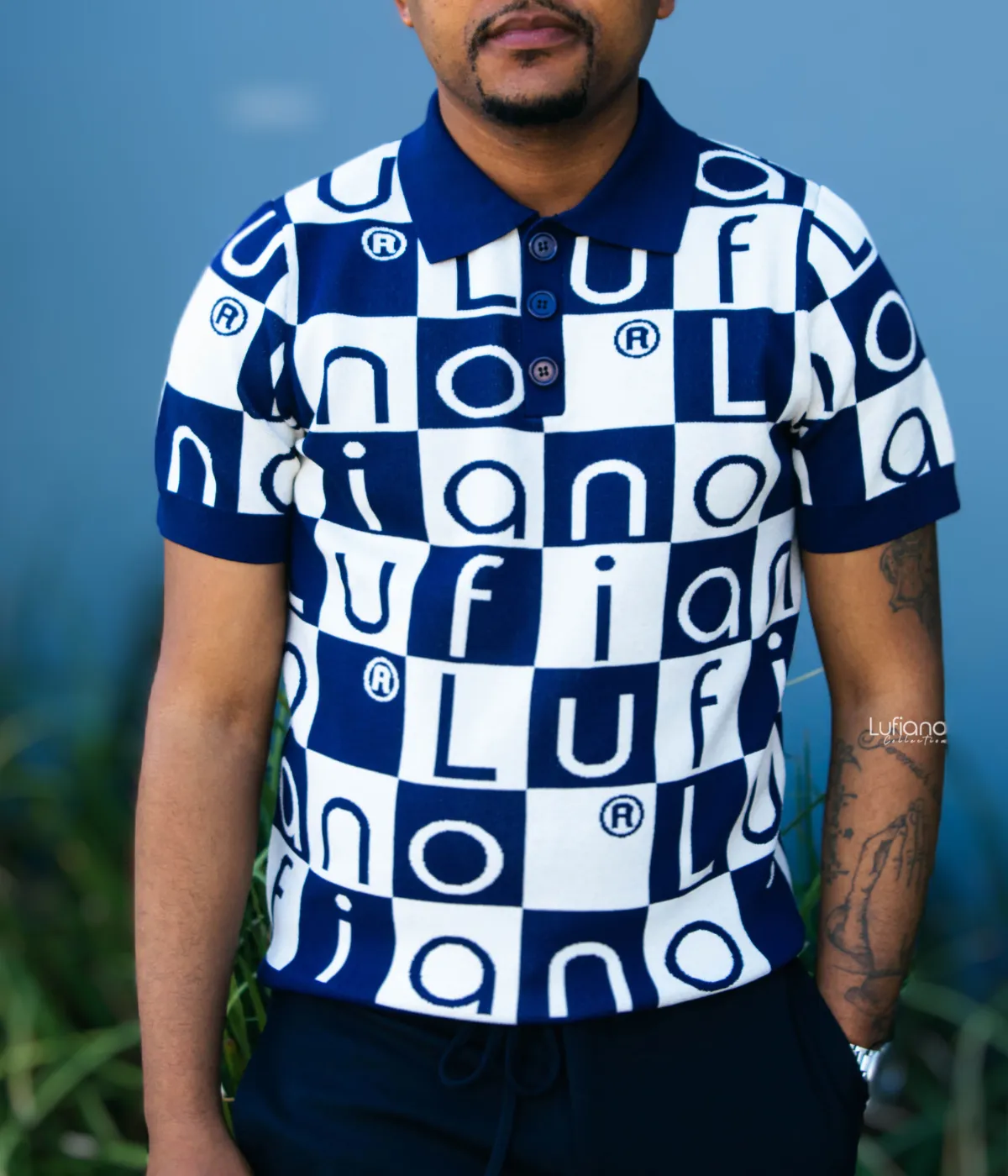 LFN007: Knit Top:Egyptian blue-off white