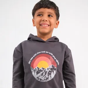 Mountain Top Long-Sleeved Hooded T-shirt