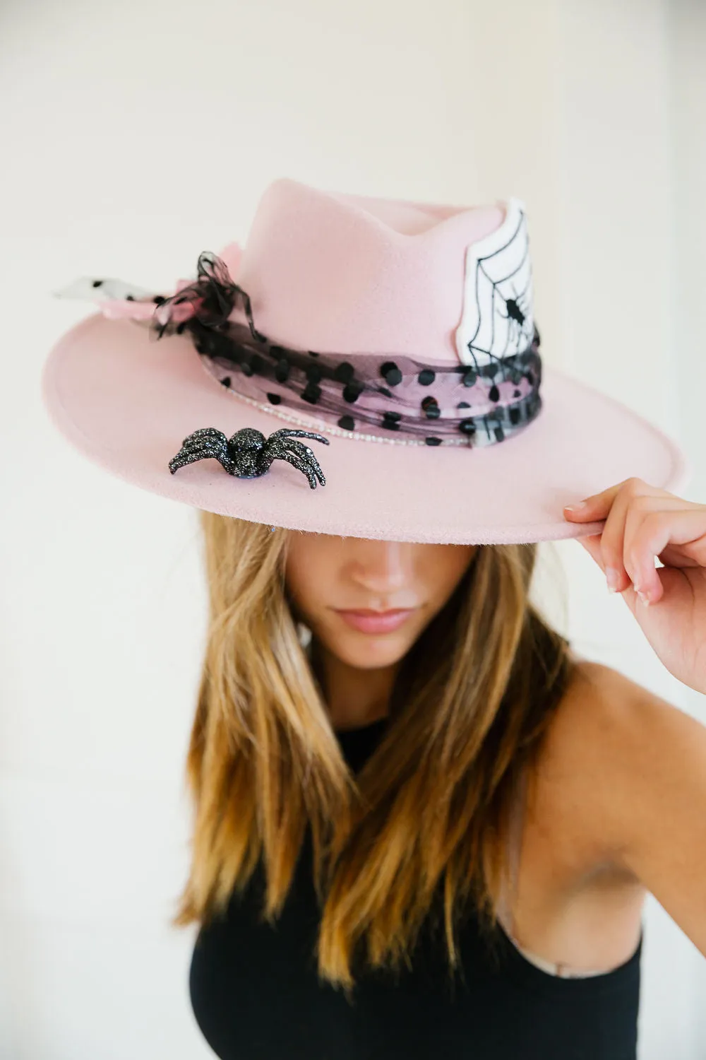 NIGHT CRAWLERS PINK RANCHER HAT