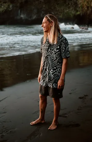 Print Shirt | Black Magic Carpet