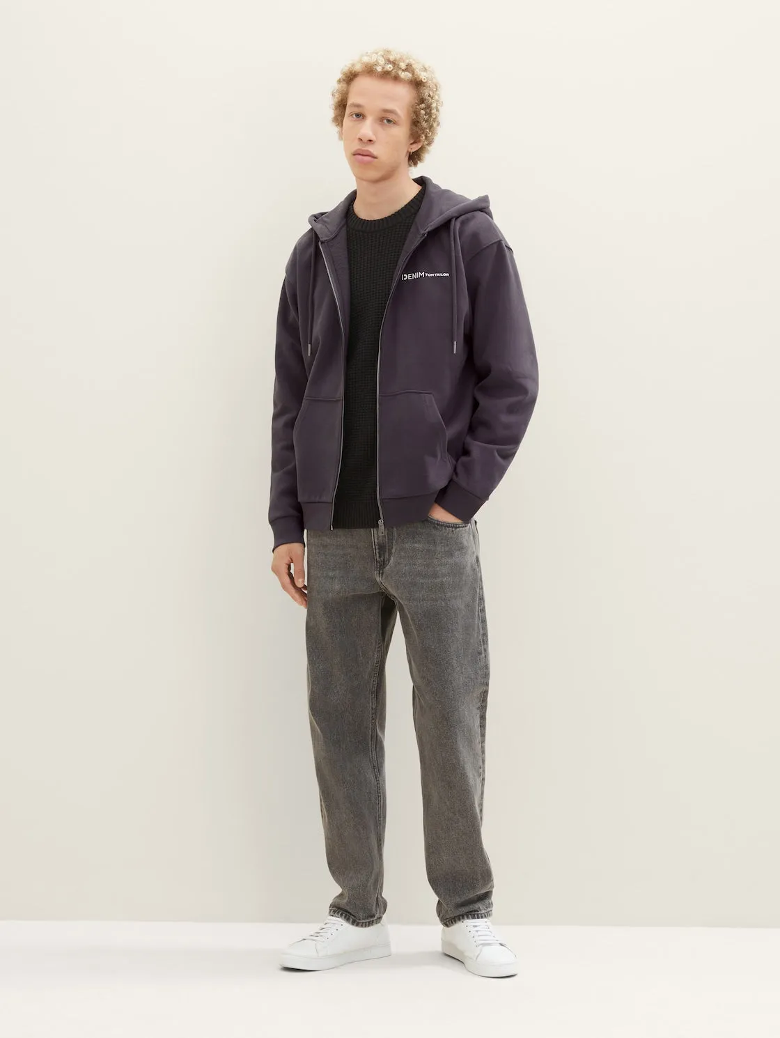 ZIPPER HOODIE JACKET