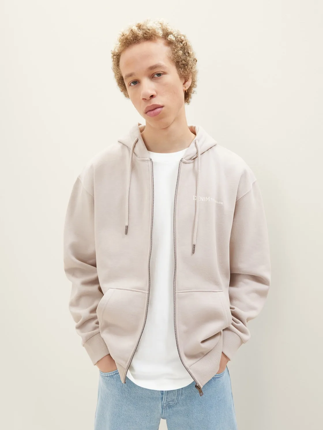 ZIPPER HOODIE JACKET